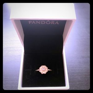 PANDORA SS flower ring; size 56